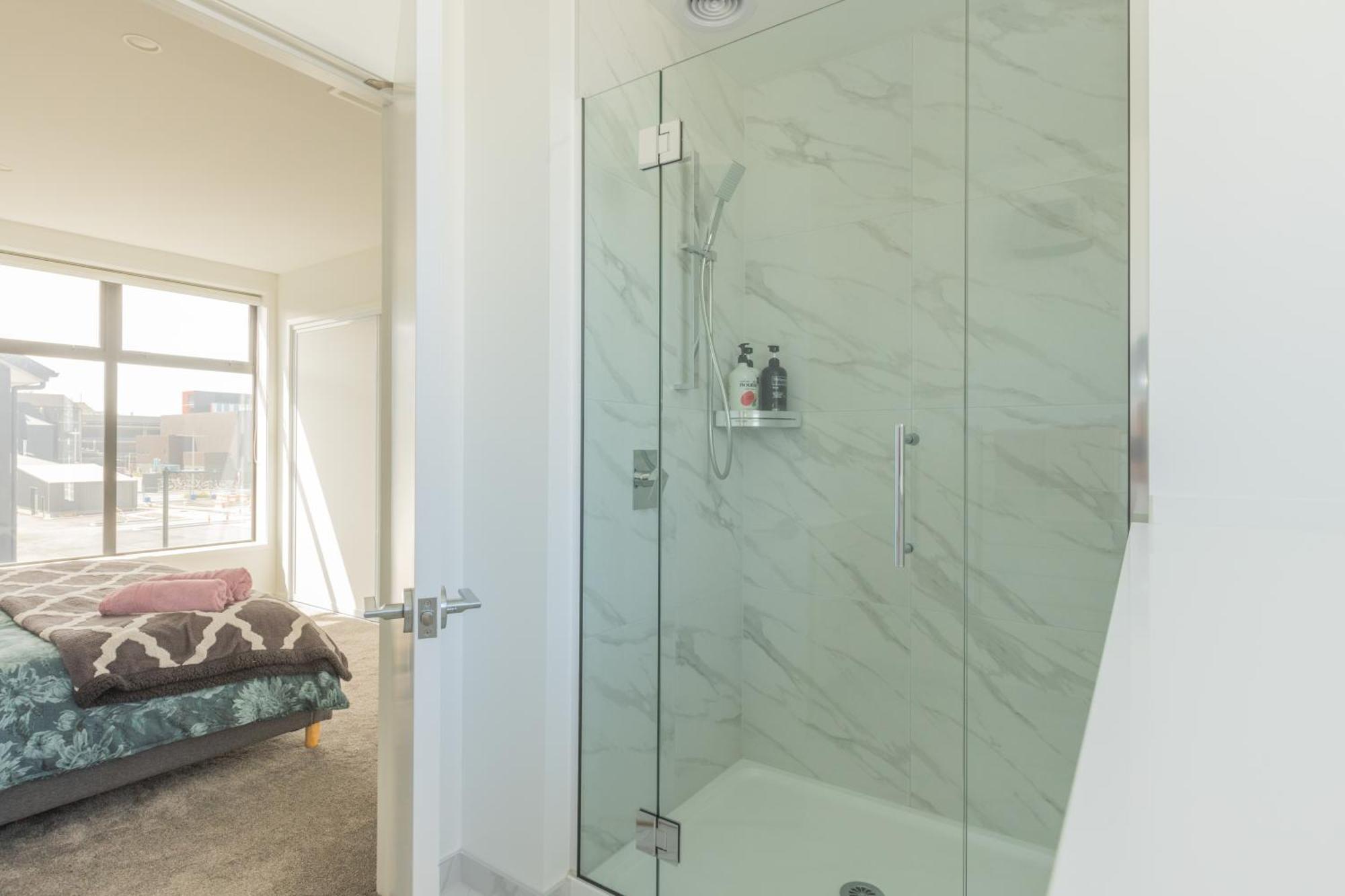 Luxury 2 Bedroom Townhouse By Hagley Park In Cbd ไครสต์เชิร์ช ภายนอก รูปภาพ